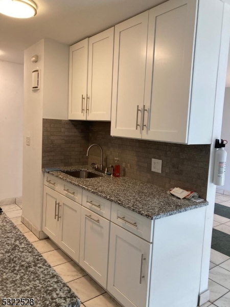712 North Broad Street, Unit 2E Elizabeth, NJ 07208 - Photo 14 of 19