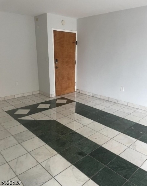 712 North Broad Street, Unit 2E Elizabeth, NJ 07208 - Photo 2 of 19