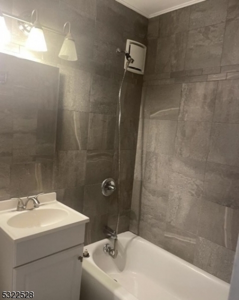 712 North Broad Street, Unit 2E Elizabeth, NJ 07208 - Photo 6 of 19