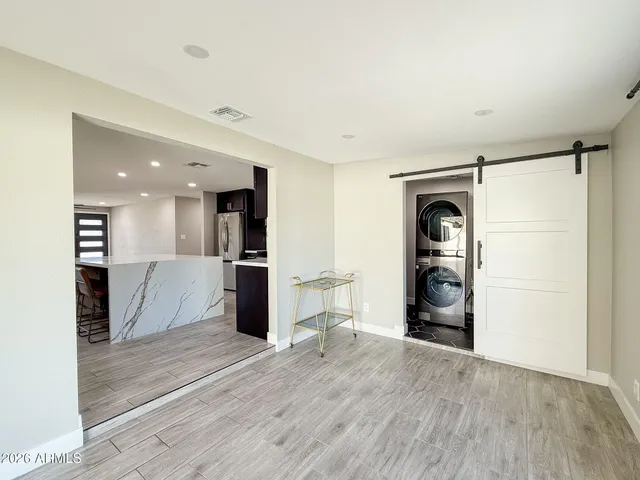 $2,795 | 13220 North 14th Avenue, Phoenix, AZ 85029