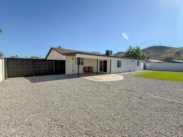 $2,795 | 13220 North 14th Avenue, Phoenix, AZ 85029