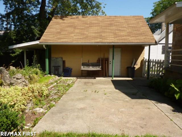 24917 Flower Eastpointe, MI 48021 - Photo 31 of 46 Covered storage areas