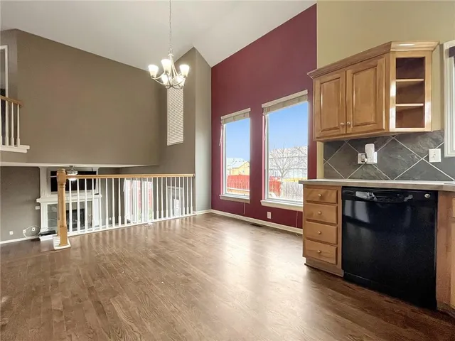 $325,000 | 775 North Spruce Street, Gardner, KS 66030