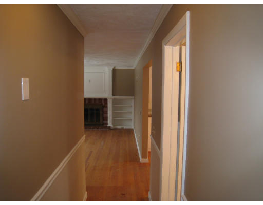 125 Huntington Road Hadley, MA 01035 - Photo 4 of 13 Gallery Image 4