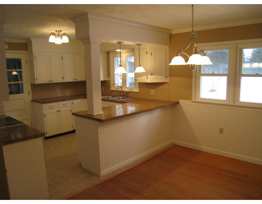 125 Huntington Road Hadley, MA 01035 - Photo 7 of 13 Gallery Image 7