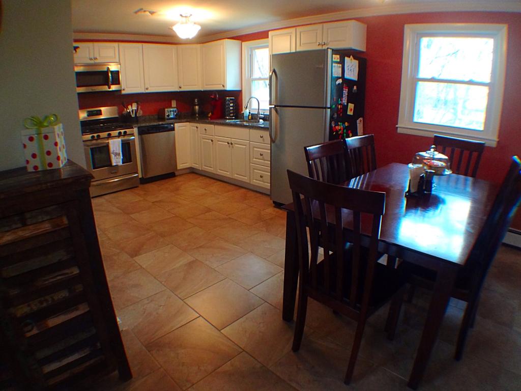 17 Gamache Street Manchester, NH 03102 - Photo 9 of 18