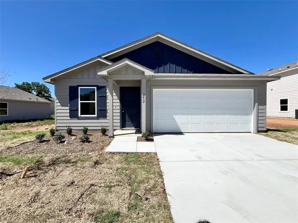 $1,995 | 252 Peace Lily Way, Tolar, TX 76476