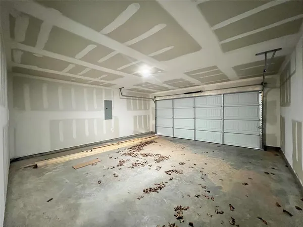 $1,995 | 252 Peace Lily Way, Tolar, TX 76476