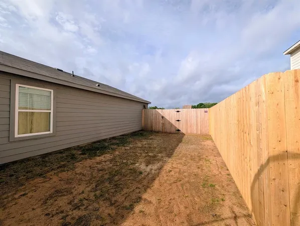 $1,995 | 252 Peace Lily Way, Tolar, TX 76476