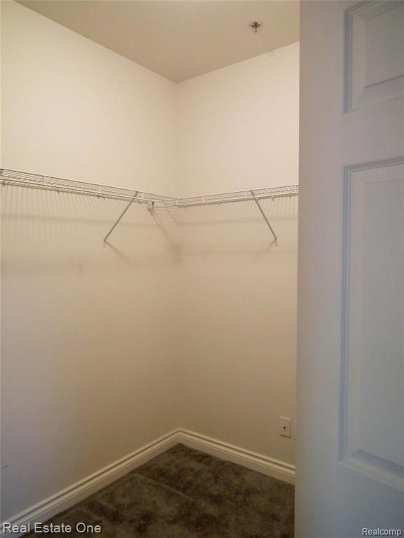 45576 South Stonewood Road Canton, MI 48187 - Photo 17 of 30