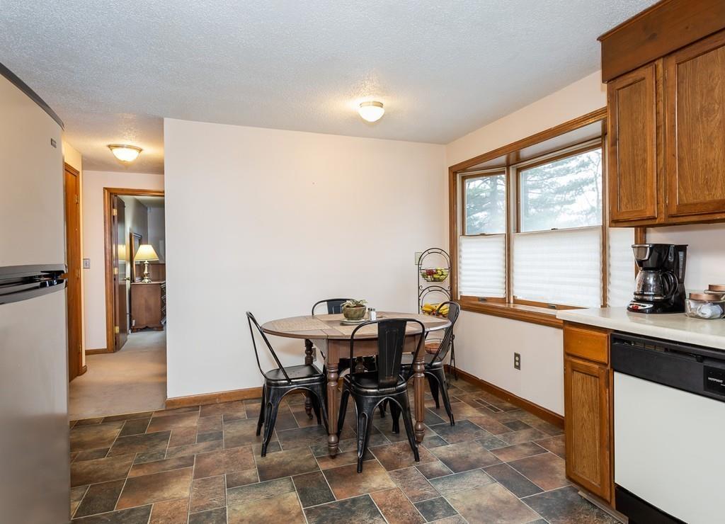 820 Roosevelt Avenue Springfield, MA 01109 - Photo 12 of 24 Gallery Image 12