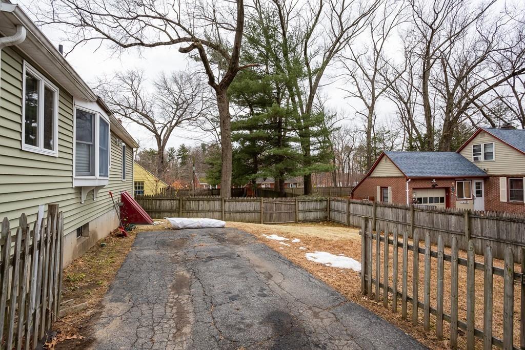820 Roosevelt Avenue Springfield, MA 01109 - Photo 23 of 24 Gallery Image 23
