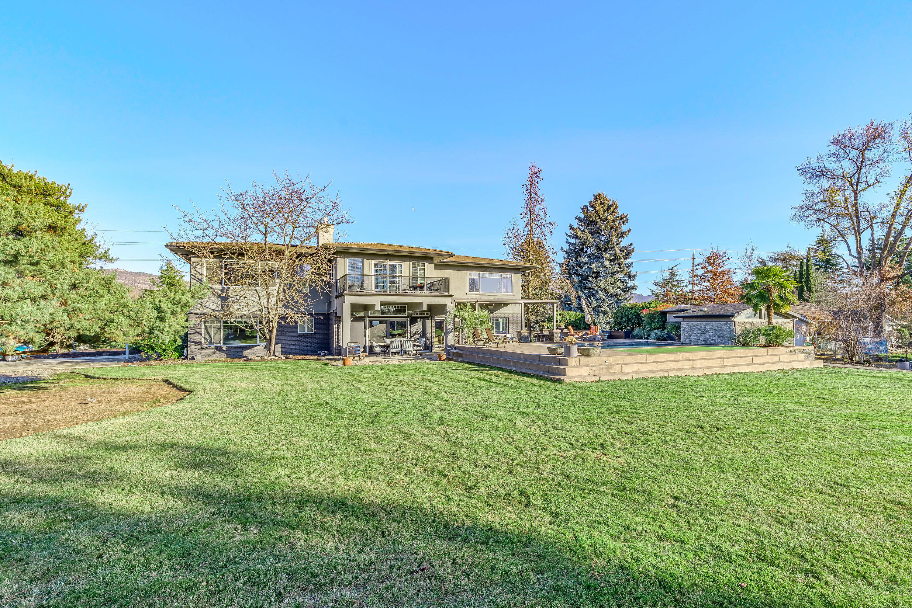 34 South Foothill Road Medford, OR 97504 - Photo 59 of 67 62_SF_26