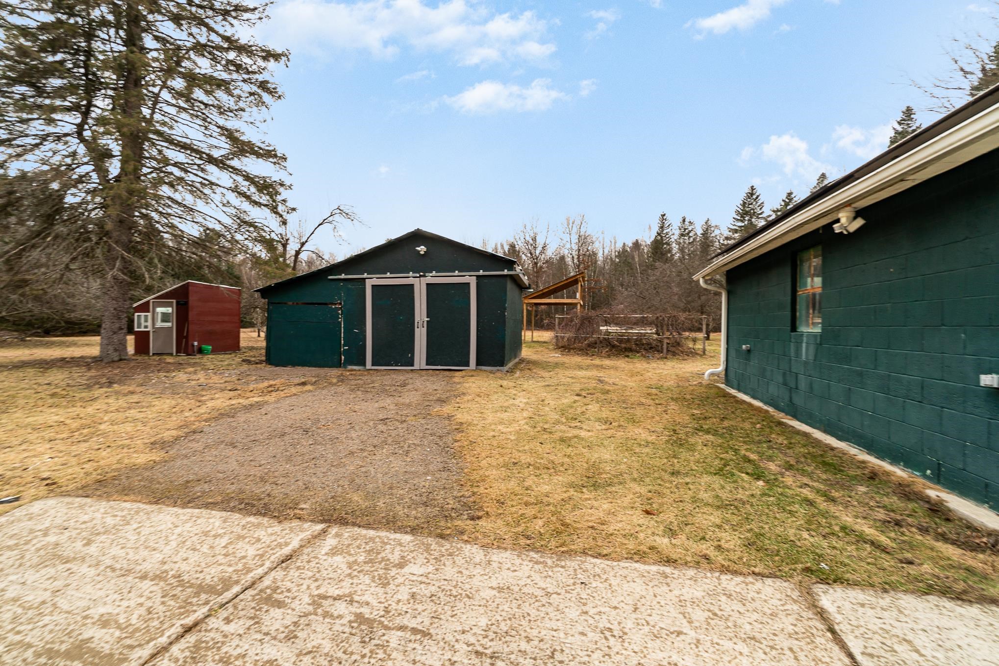646 South Patterson Road Midland, MI 48640 - Photo 28 of 48