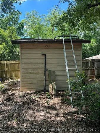 $130,000 | 109 West Chestnut Street, Maxton, NC 28364