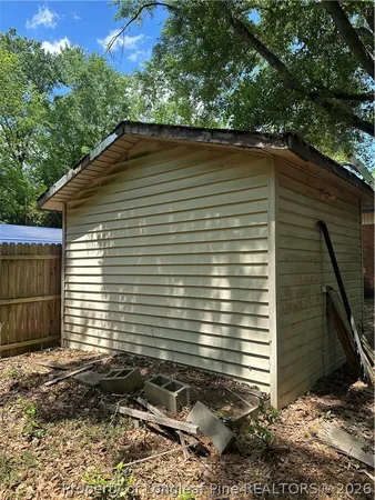 $130,000 | 109 West Chestnut Street, Maxton, NC 28364