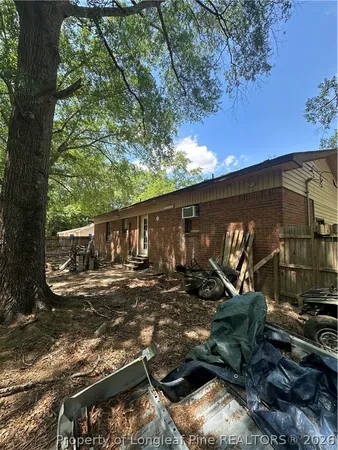 $130,000 | 109 West Chestnut Street, Maxton, NC 28364
