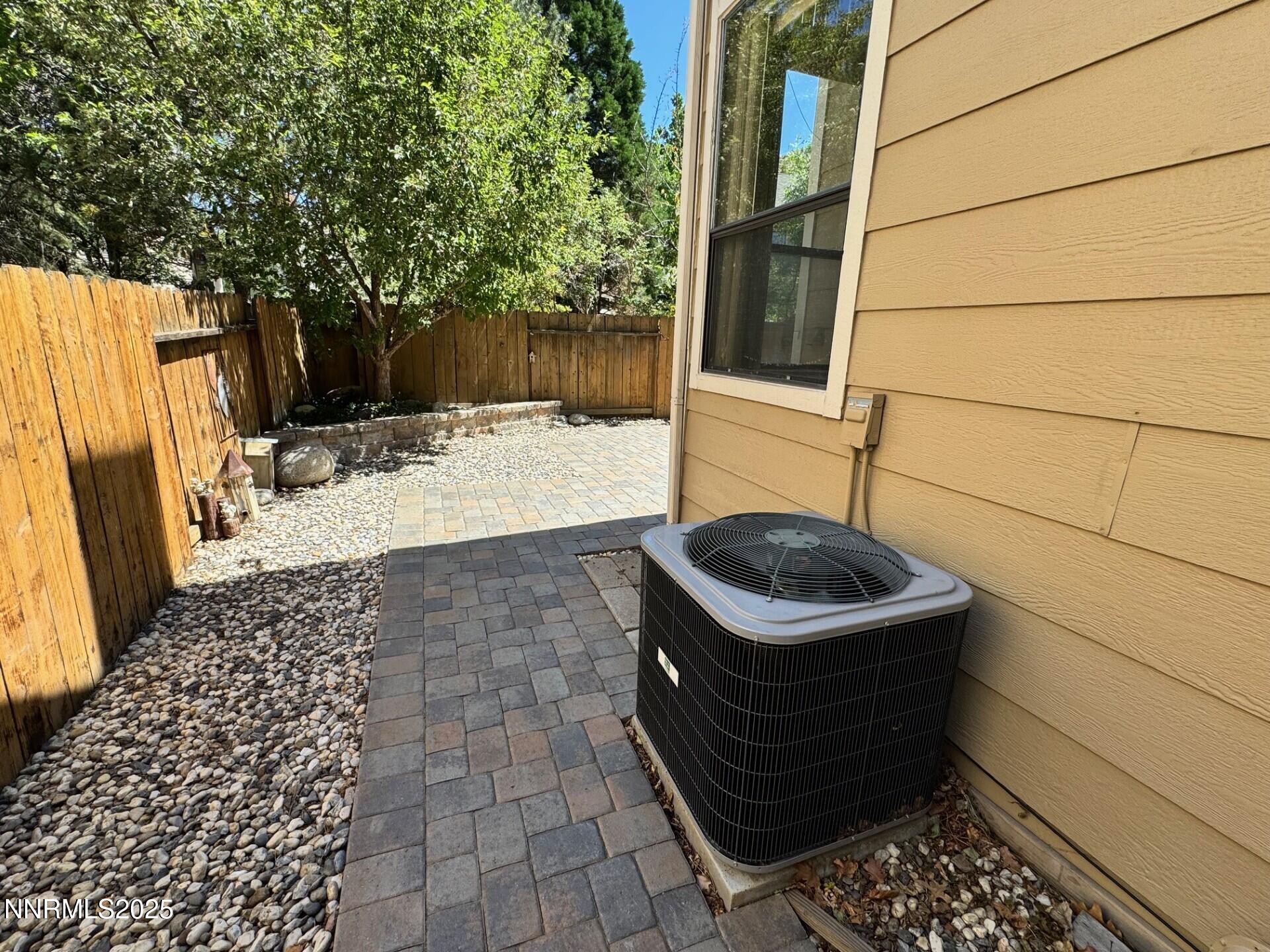 4066 Snowshoe Lane Reno, NV 89502 - Photo 26 of 34 Snowshoe patio east