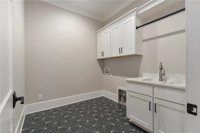 $1,100,000 | 7295 Henson Forest Drive, Summerfield, NC 27358