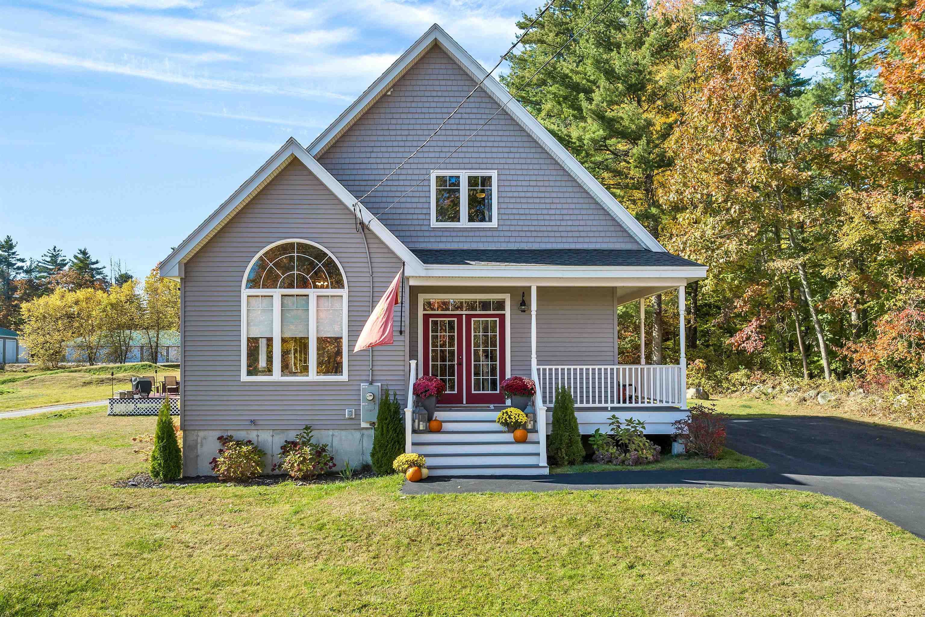 109 Tuftonboro Neck Road Mirror Lake, NH 03853 - Photo 2 of 35 Gallery Image 2
