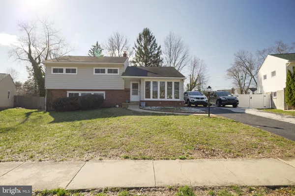 $2,750 | 1016 South Hilton Road, Wilmington, DE 19803