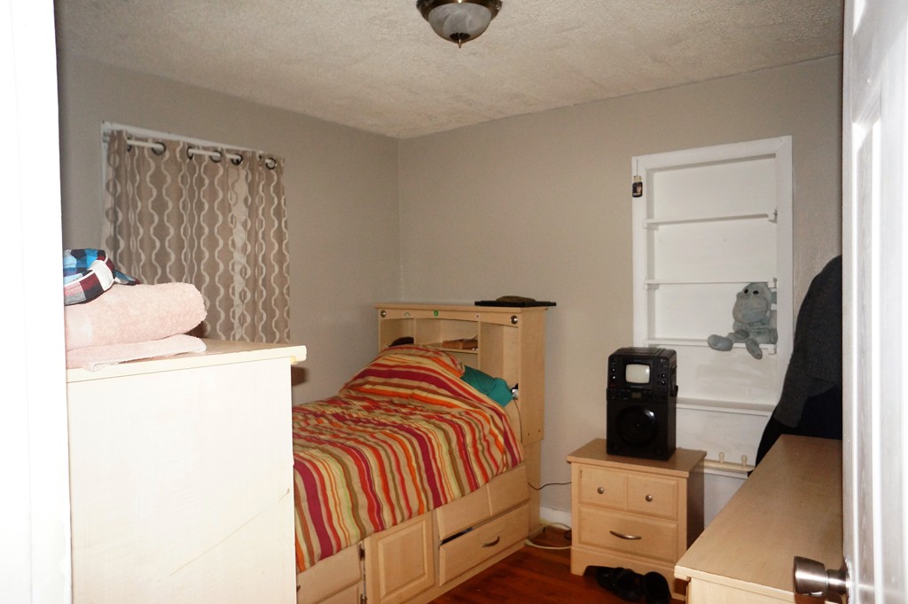 99 Blunt Road Springfield, MA 01109 - Photo 4 of 18 Gallery Image 4