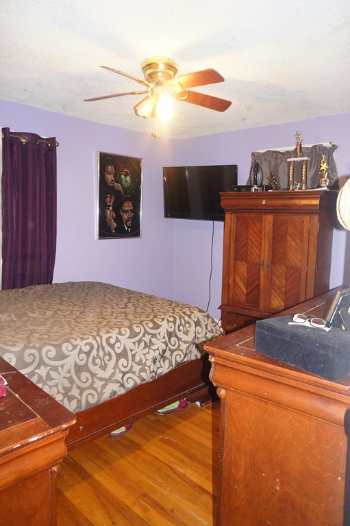 99 Blunt Road Springfield, MA 01109 - Photo 7 of 18 Gallery Image 7