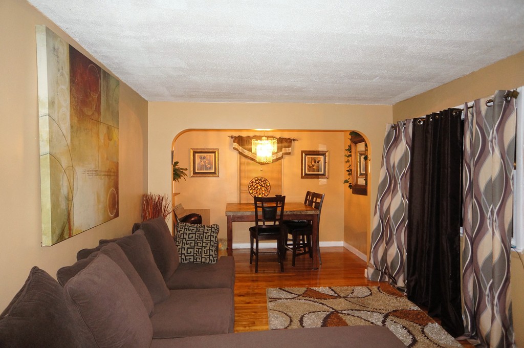 99 Blunt Road Springfield, MA 01109 - Photo 10 of 18 Gallery Image 10