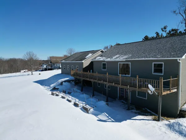 $385,000 | 303 Phinney Farm Road, Lincoln, ME 04457