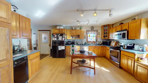 $385,000 | 303 Phinney Farm Road, Lincoln, ME 04457