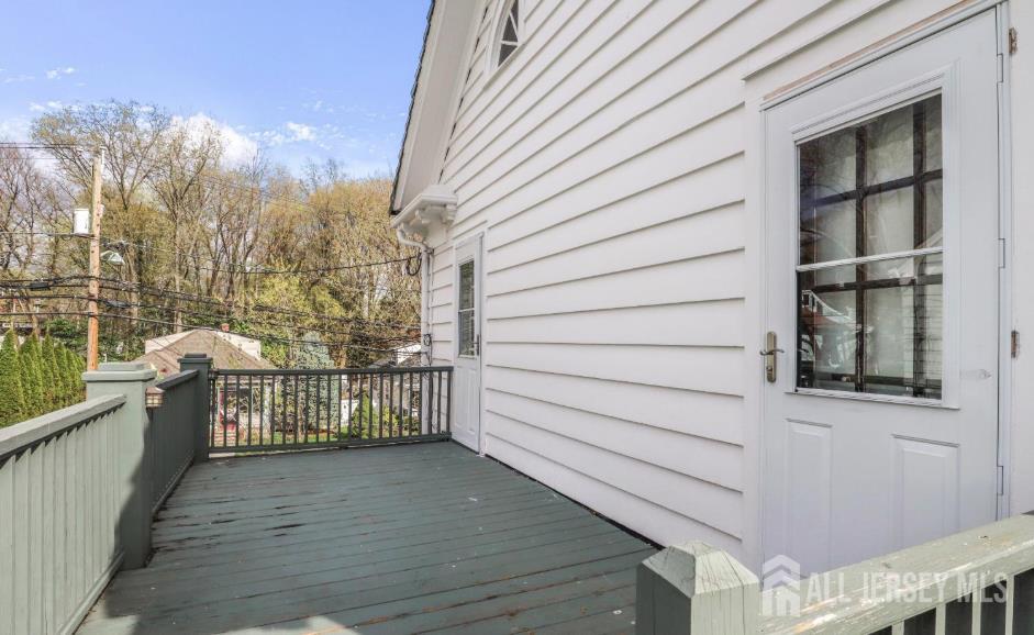 67 Pleasant Avenue Edison, NJ 08837 - Photo 5 of 17