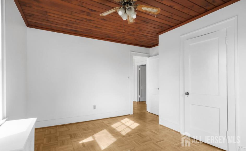 67 Pleasant Avenue Edison, NJ 08837 - Photo 10 of 17