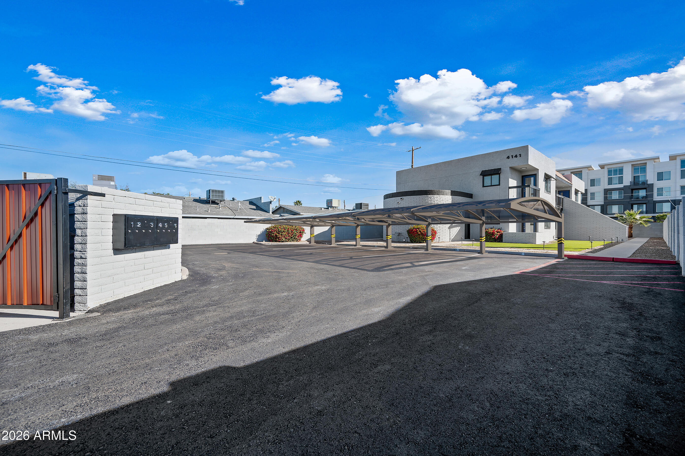 4139 North 27th Street, Unit 1 Phoenix, AZ 85016 - Photo 25 of 31 a view of houses with sky view