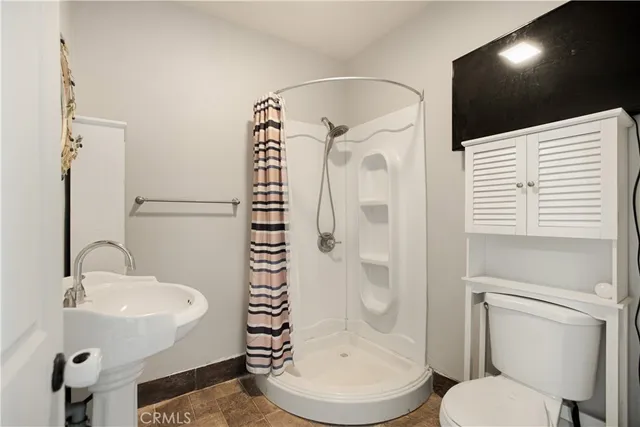 $799,000 | 6019 Florence Avenue, South Gate, CA 90280