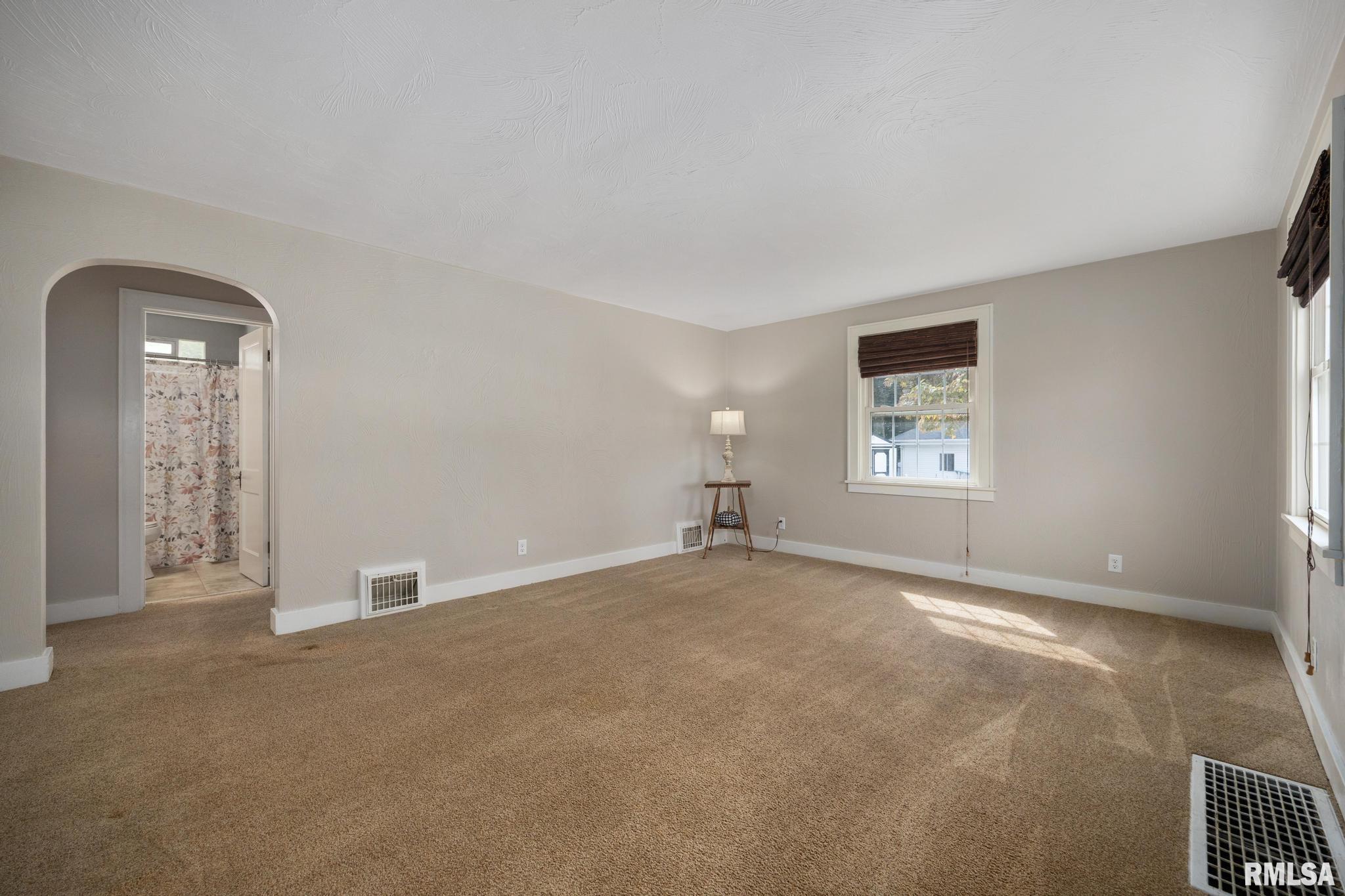 359 Old Germantown Road Metamora, IL 61548 - Photo 5 of 33