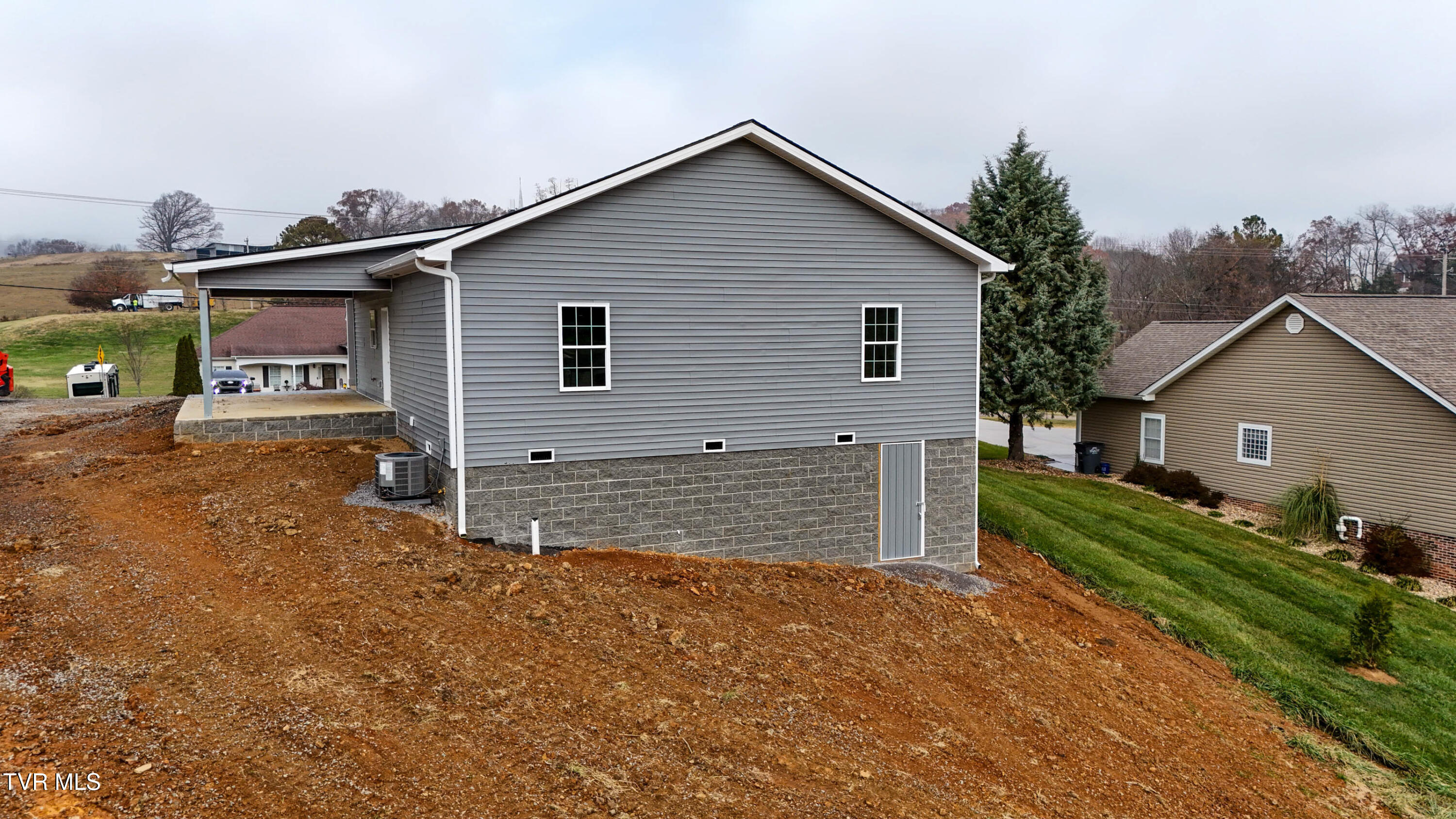 1797 Rock Springs Road Kingsport, TN 37664 - Photo 37 of 39 1805 Rock Springs RD TV-16