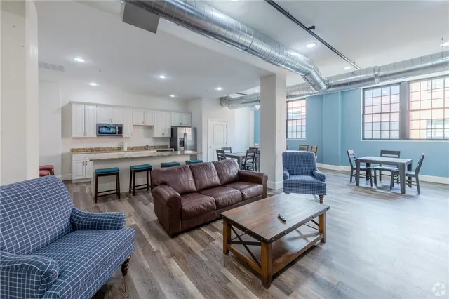 $3,375 | 411 Valley Street, Unit 41130, Providence, RI 02908