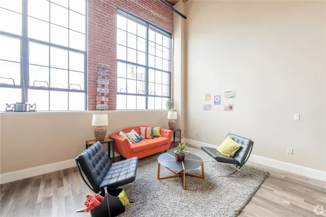 $3,375 | 411 Valley Street, Unit 41130, Providence, RI 02908