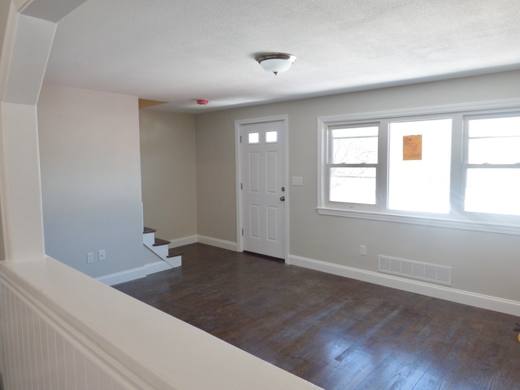 101 Bulfinch Road Lynn, MA 01902 - Photo 4 of 10 Gallery Image 4