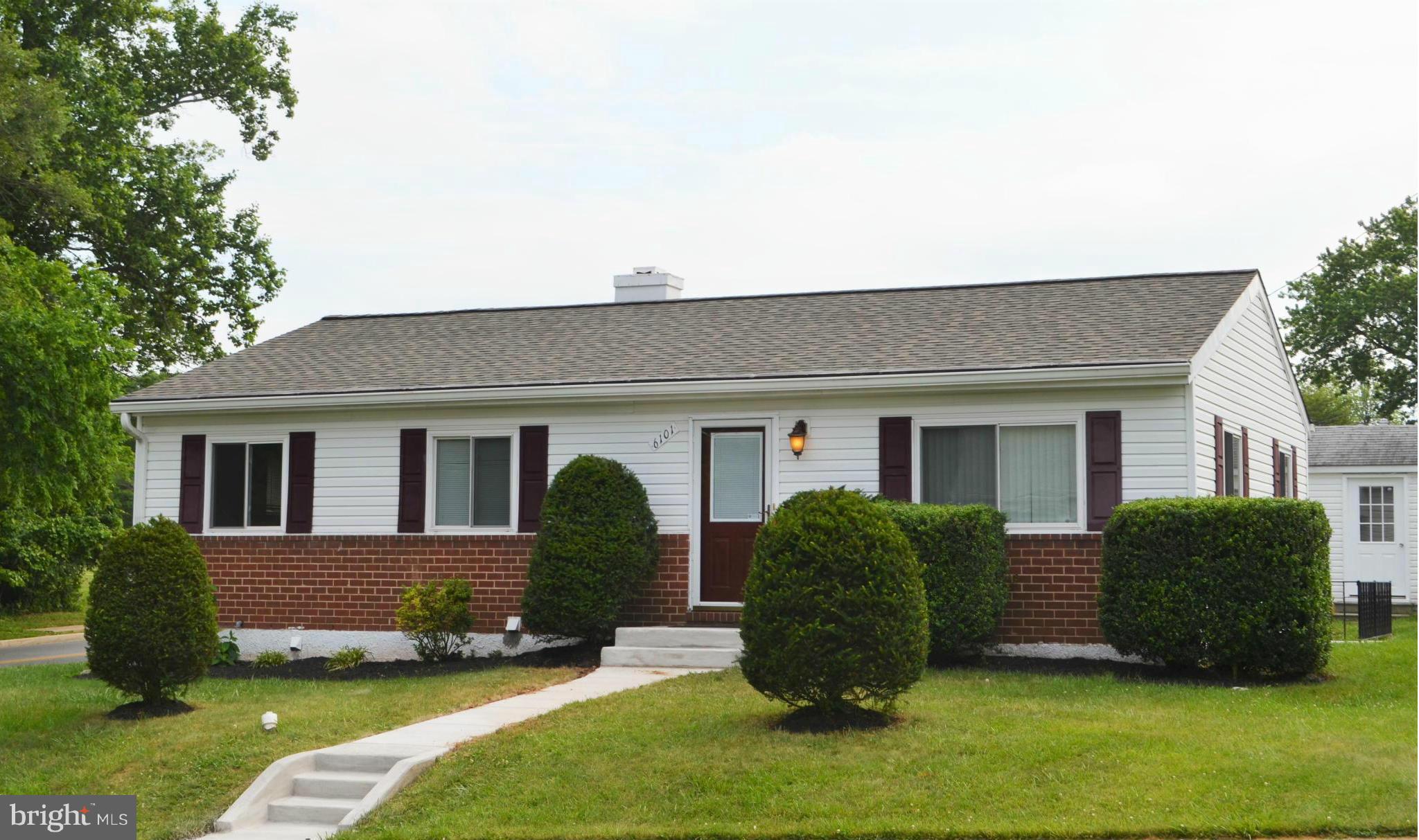 6101 Collinsway Road Catonsville, MD 21228 - Photo 1 of 17 Exterior (Front)