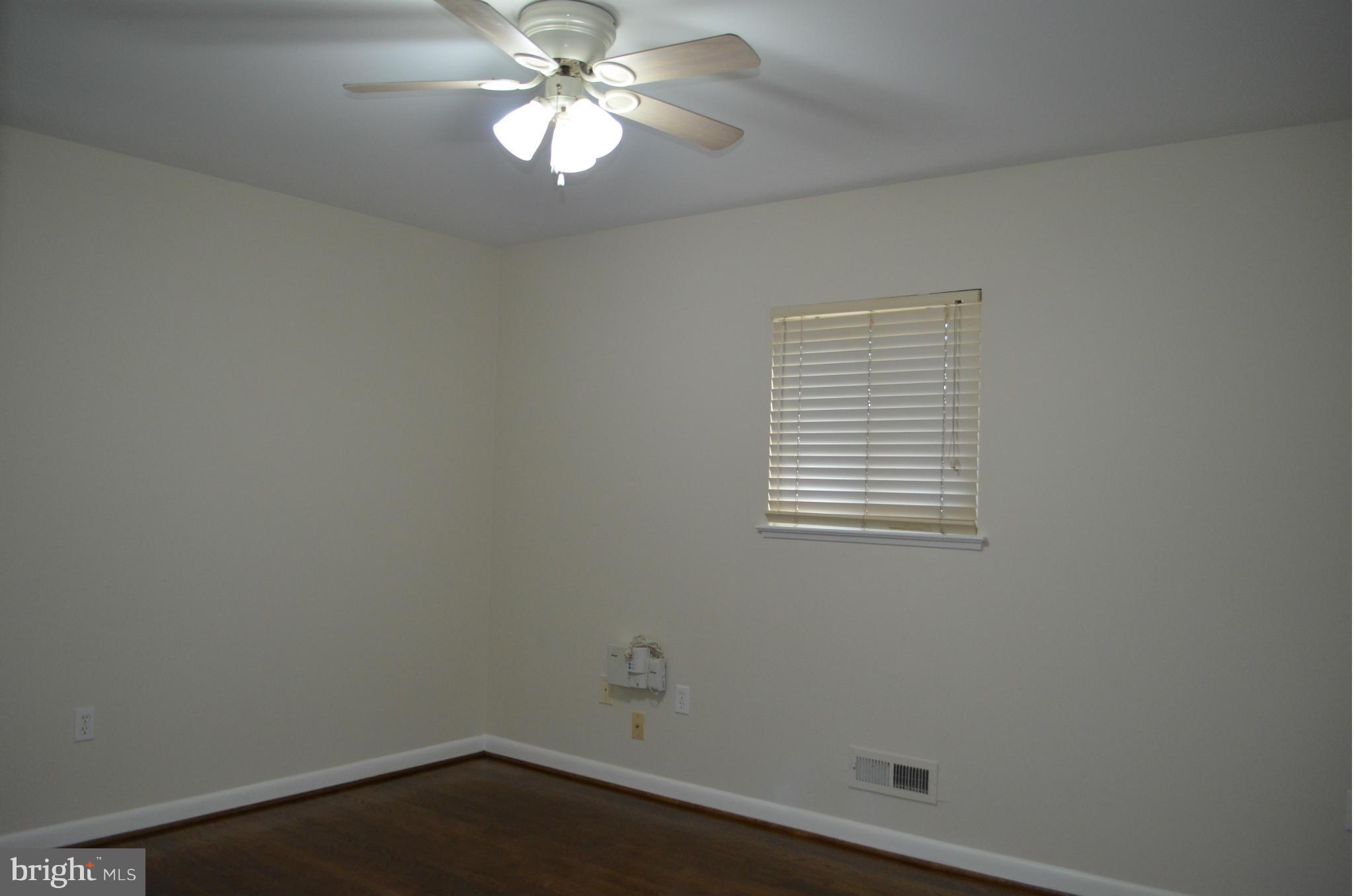 6101 Collinsway Road Catonsville, MD 21228 - Photo 6 of 17 3rd Bedroom