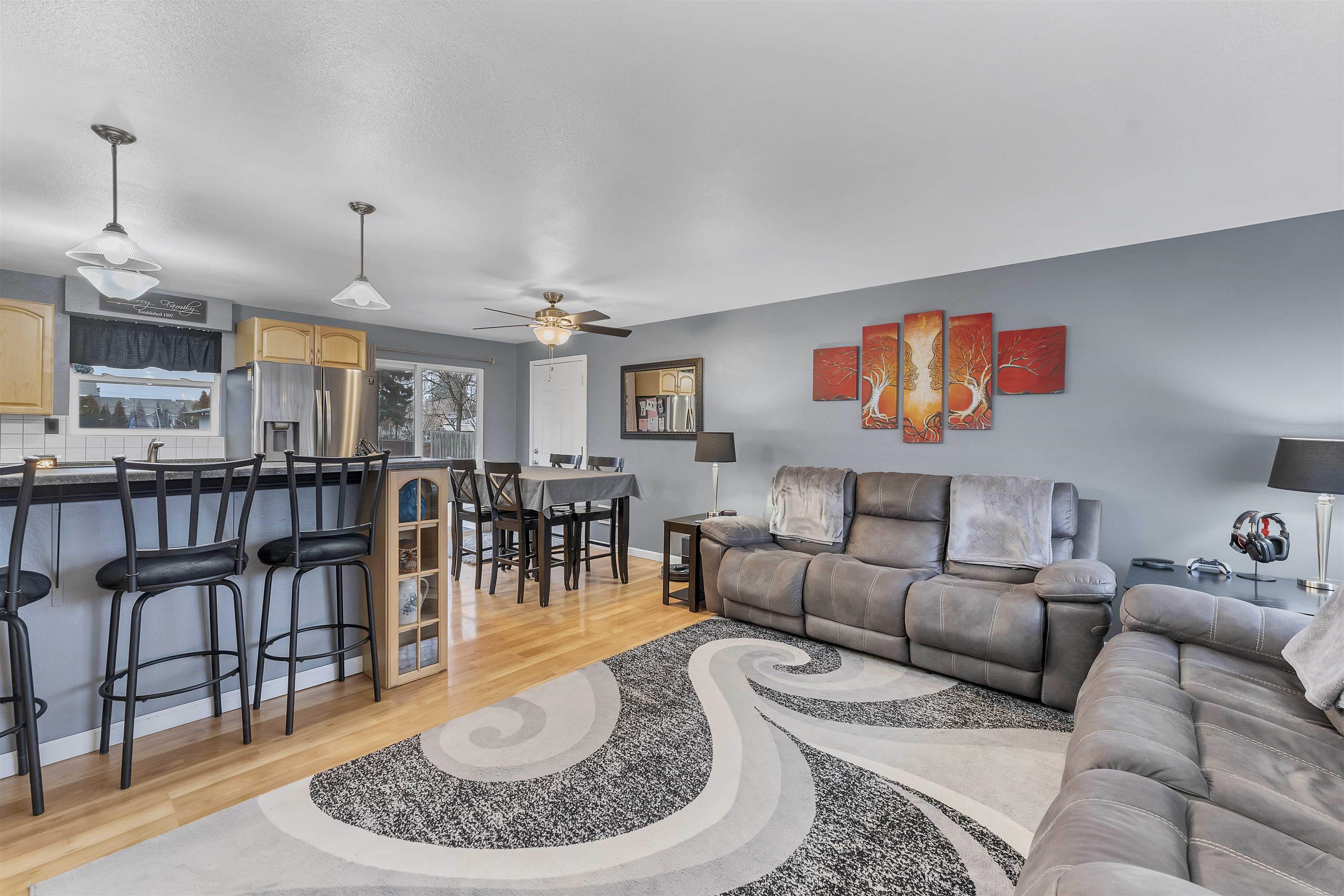 309 South St Charles Road Spokane Valley, WA 99037 - Photo 6 of 31 Gallery Image 6