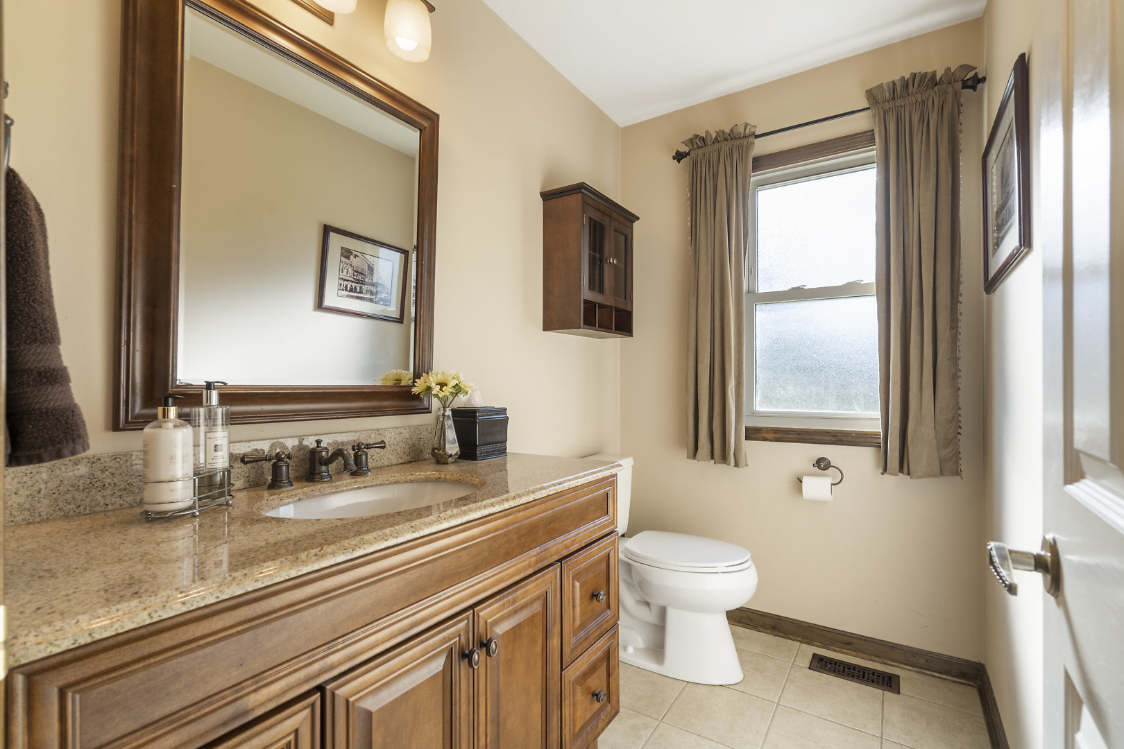 6661 Breckenridge Road Lisle, IL 60532 - Photo 4 of 20
