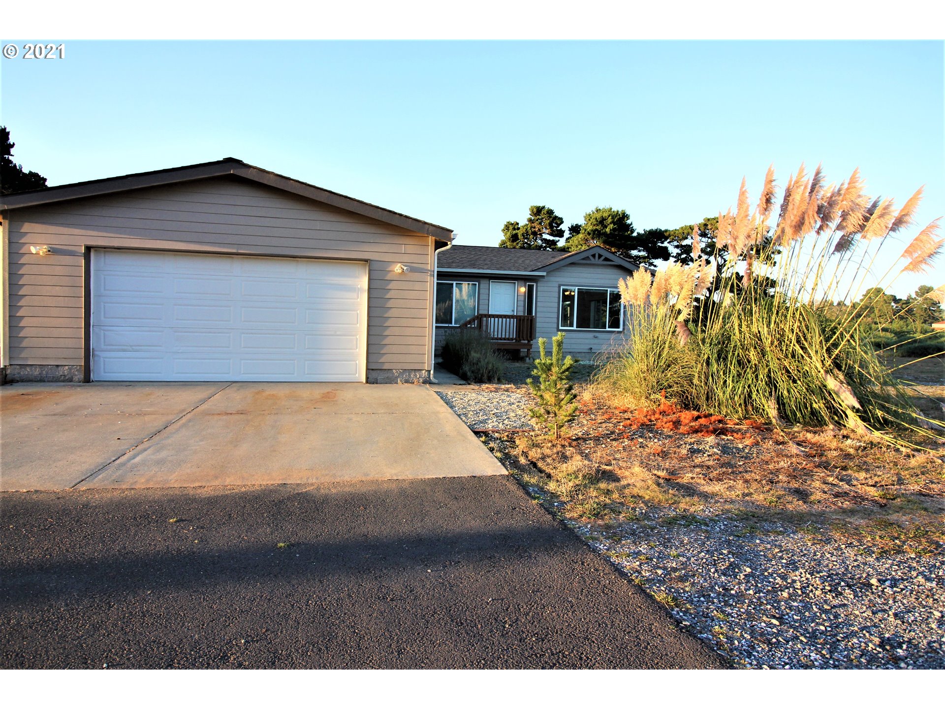 54771 Franklin Road Bandon, OR 97411 - Photo 1 of 19 Gallery Image 1
