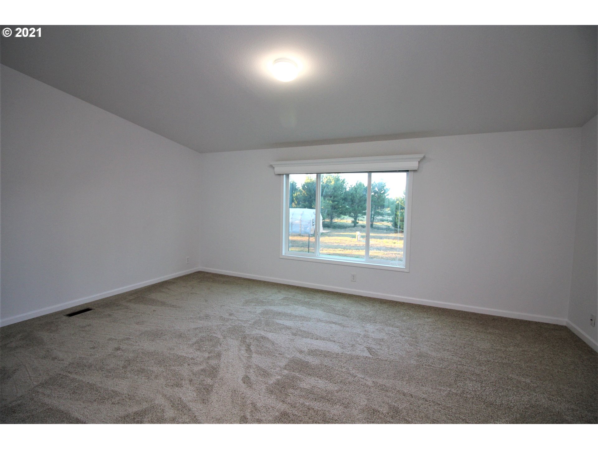 54771 Franklin Road Bandon, OR 97411 - Photo 16 of 19 Gallery Image 16