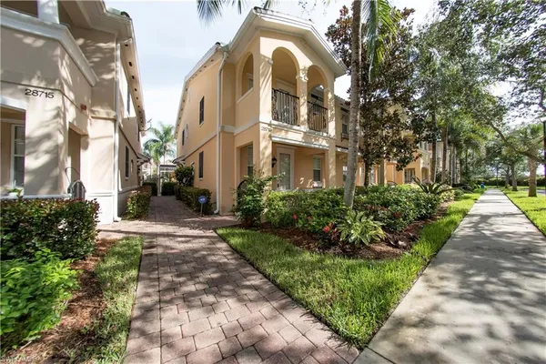$2,400 | 28719 Alessandria Circle, Bonita Springs, FL 34135
