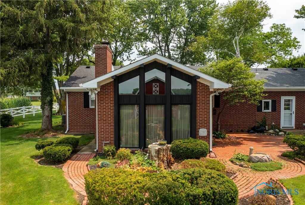 1425 North Lathrop Road Swanton, OH 43558 - Photo 11 of 49 Gallery Image 11