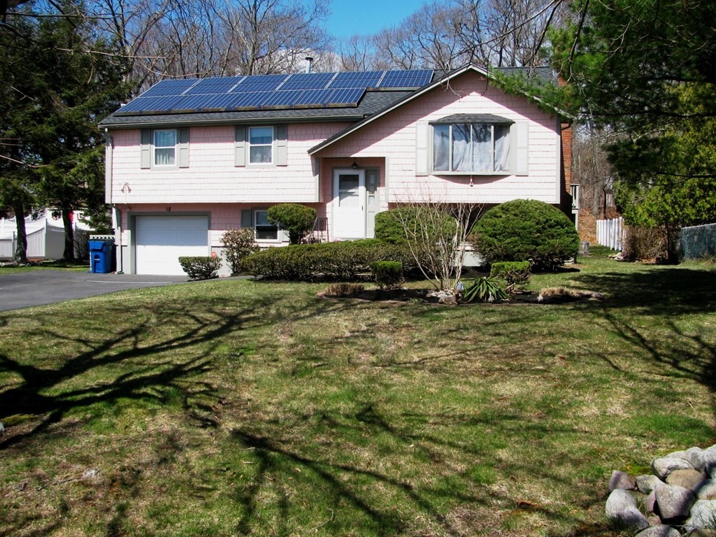 18 Maple Road Randolph, MA 02368 - Photo 1 of 24 Gallery Image 1