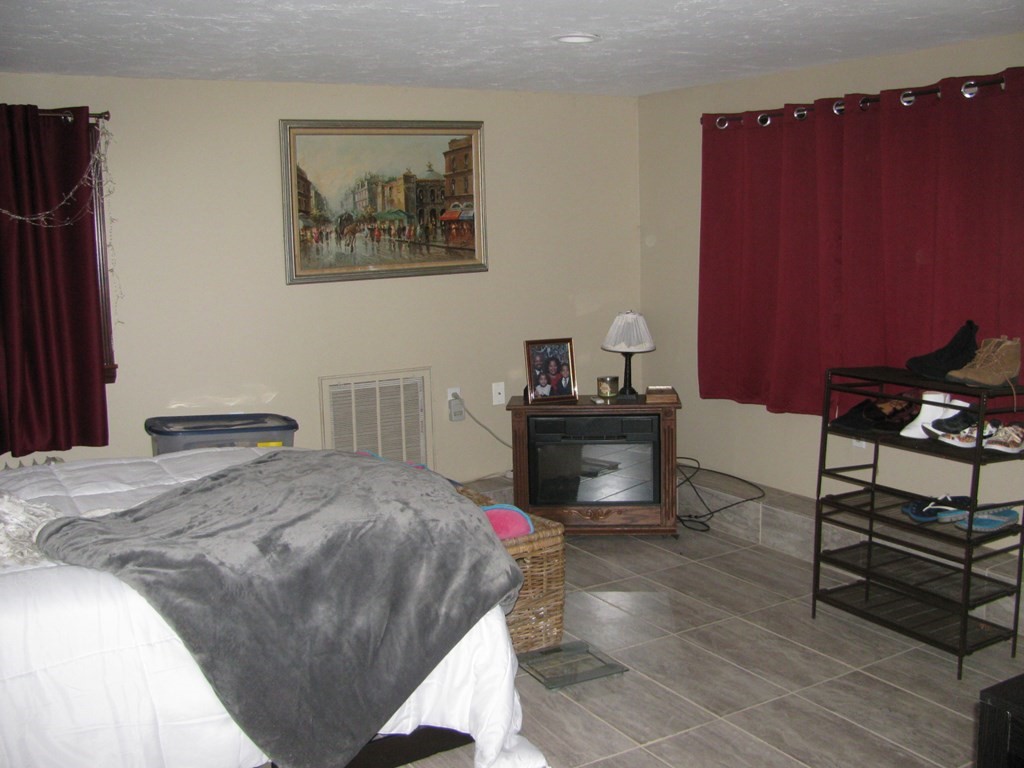 18 Maple Road Randolph, MA 02368 - Photo 19 of 24 Gallery Image 19