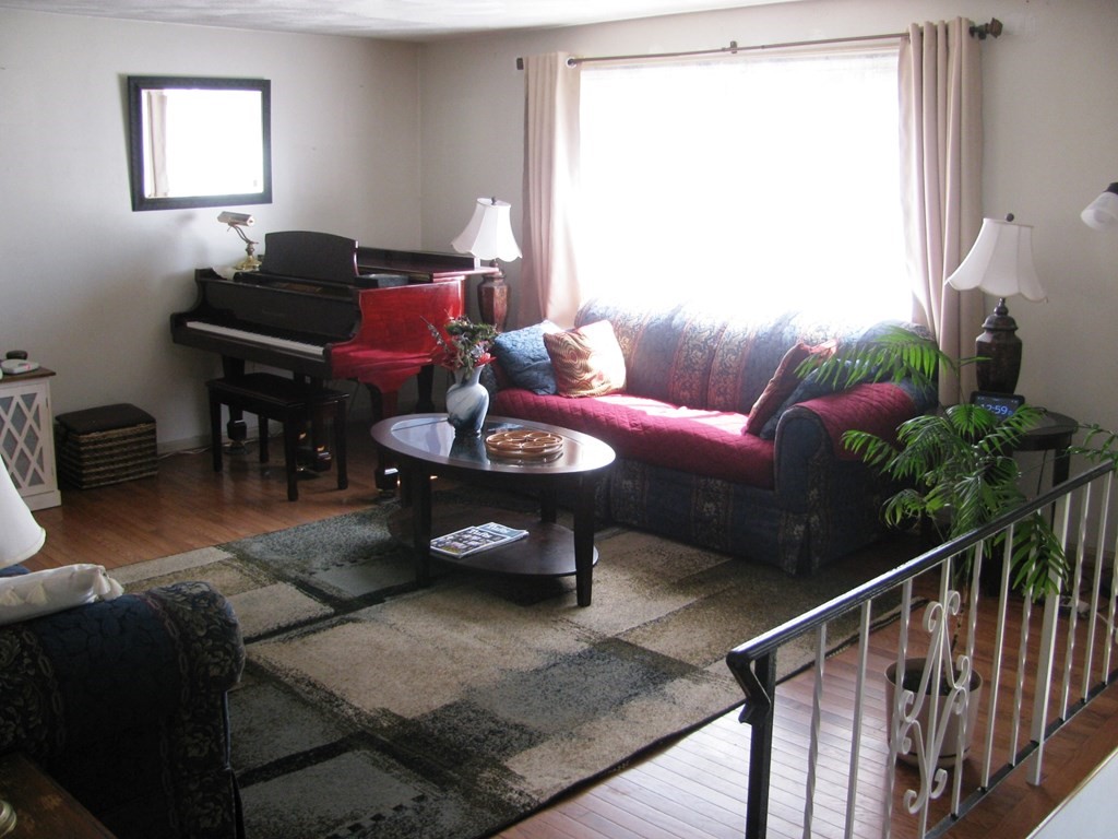 18 Maple Road Randolph, MA 02368 - Photo 3 of 24 Gallery Image 3